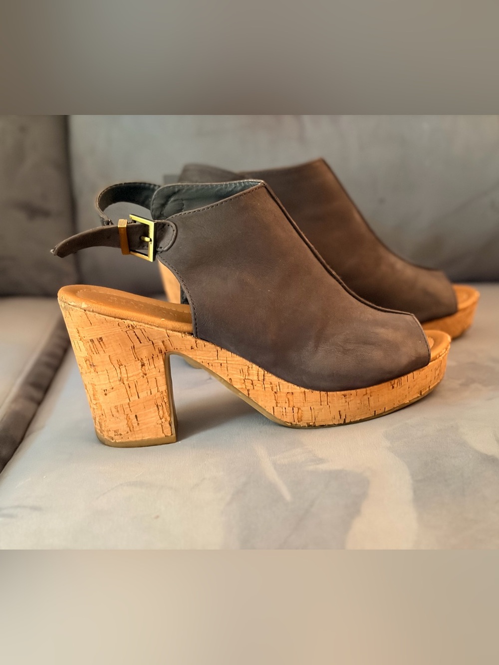 Kenneth Cole Reaction Black Leather Cork Platform Mules